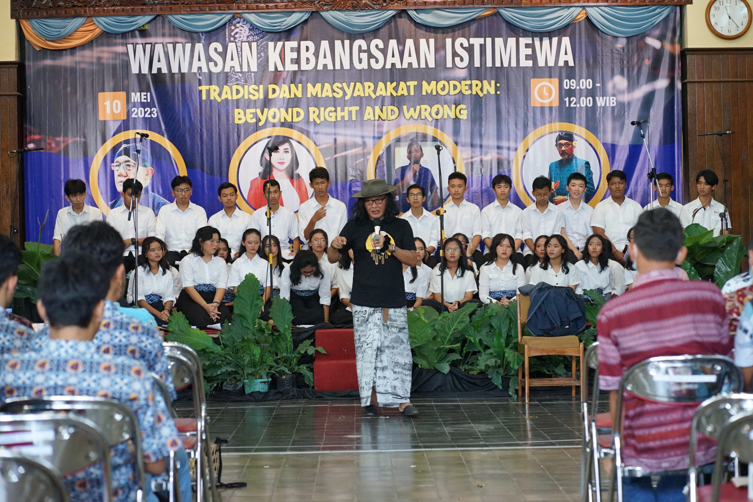 Vanlitsian menimba Kearifan Lokal dari Budayawan  Sujiwo Tejo dan Abdi dalem Keraton Yogyakarta